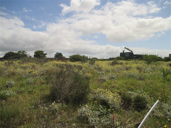 2 750 m² Land