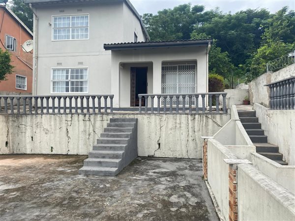 3 Bedroom House 3 Bedroom House