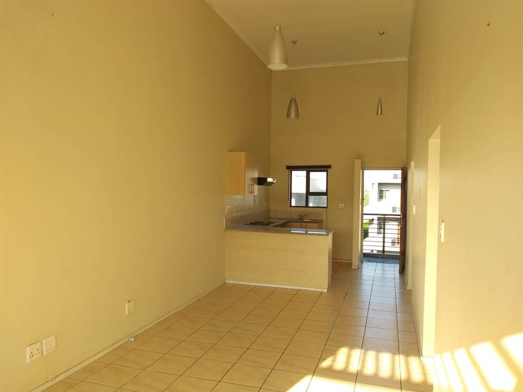 2 Bed Apartment in Winklespruit photo number 7