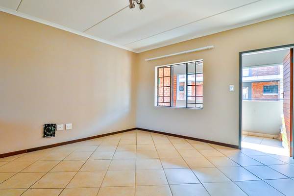 2 Bed Apartment in Sagewood photo number 4