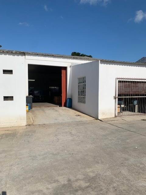 1700  m² Commercial space in Cape Road Industrial photo number 9