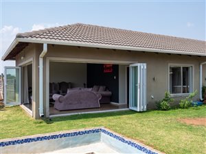 5 Bed House in Blue Saddle Ranches