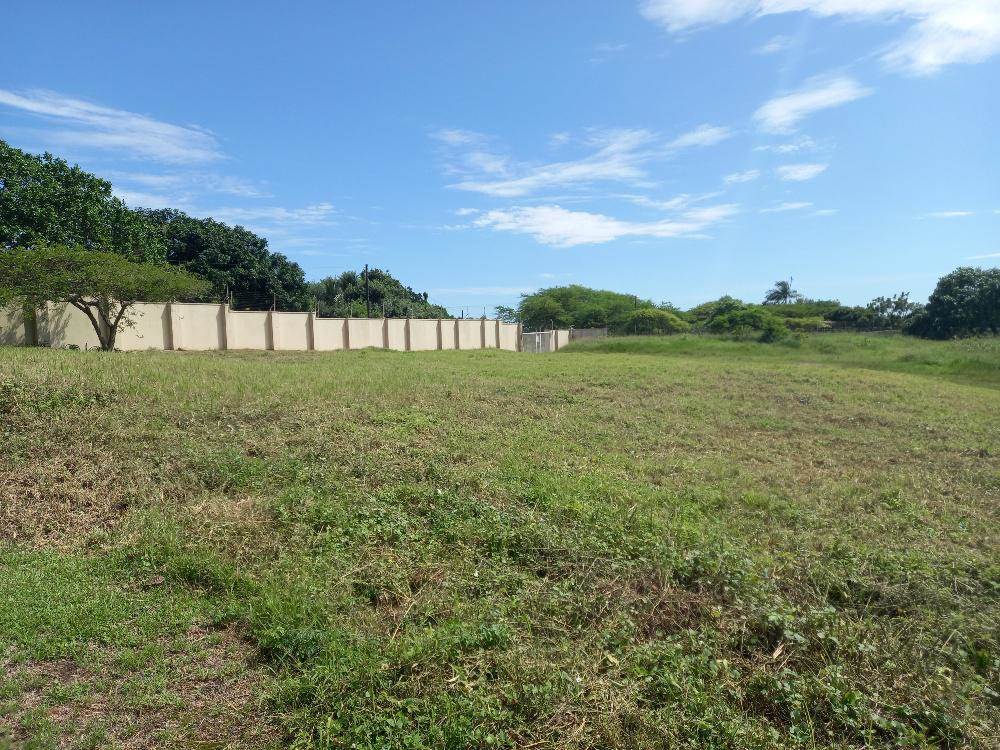 1765 m² Land available in Zinkwazi Beach photo number 10
