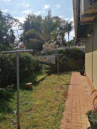 3 Bed House in Illovo Beach photo number 25