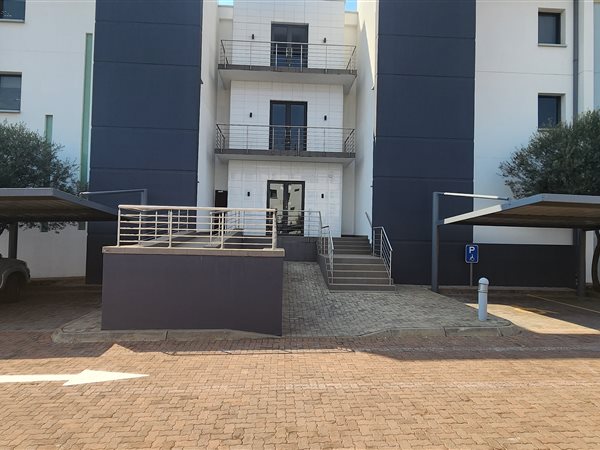 404.399993896484  m² Commercial space in Highveld