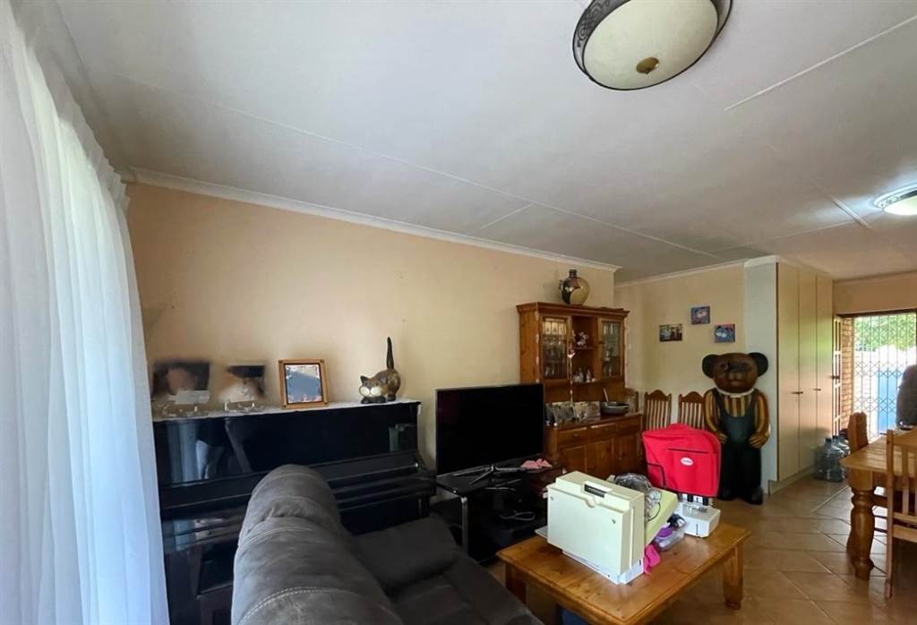 3 Bed Townhouse in Lyttelton AH photo number 6