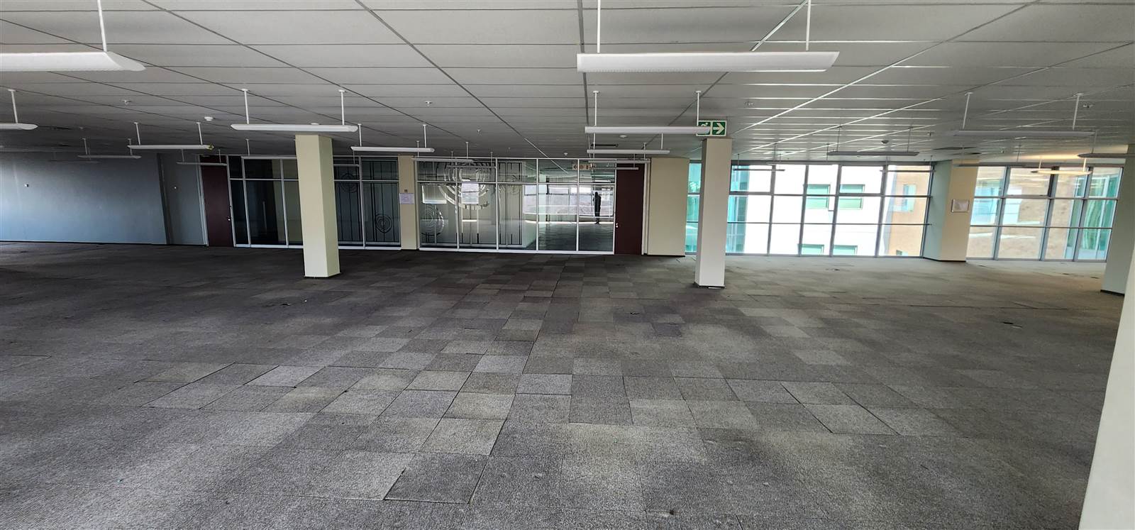 3274  m² Commercial space in Constantia Kloof photo number 20