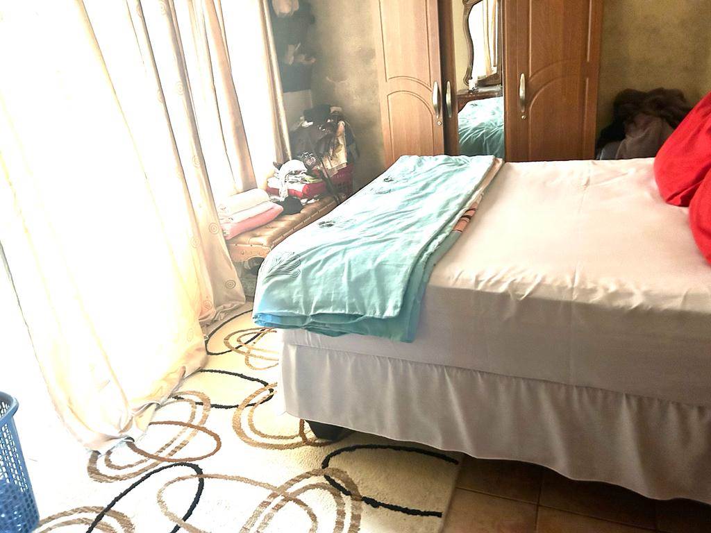 2 Bed House in Esikhawini photo number 5