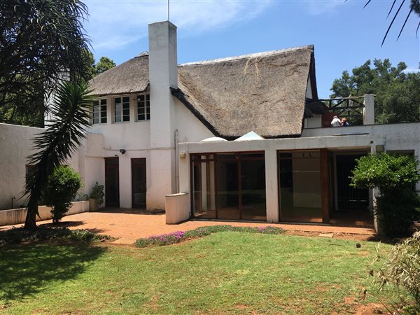 6 Bed House in Linden Ext