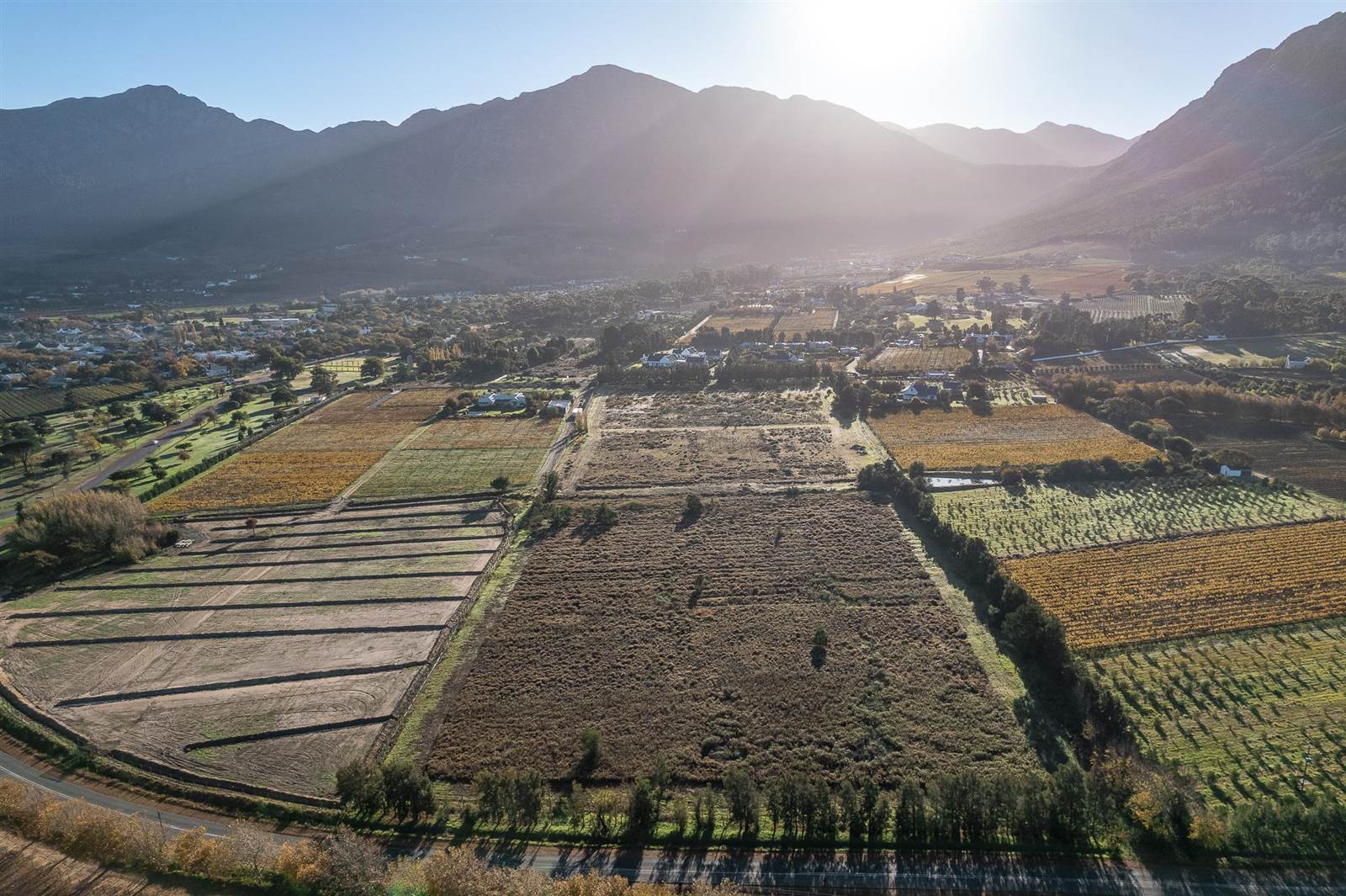 8 ha Land available in Franschhoek photo number 2