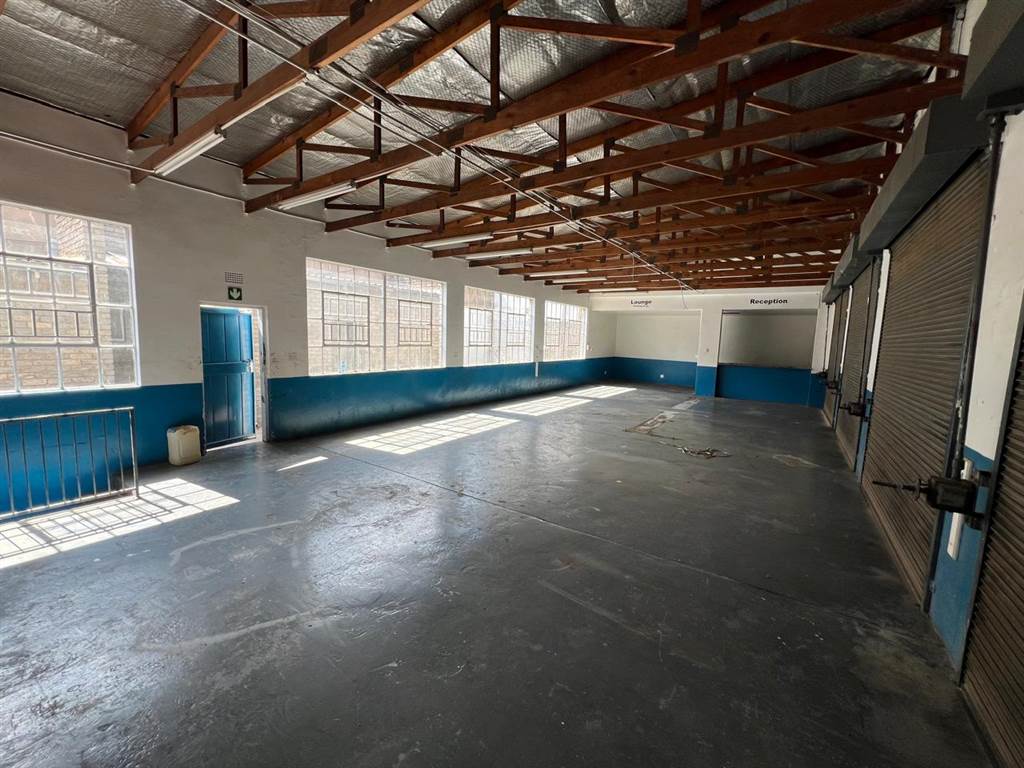 500  m² Industrial space in Ferndale photo number 6