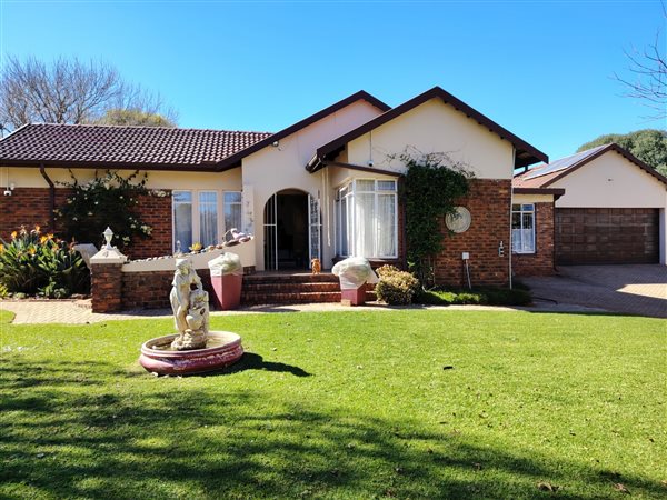 3 Bedroom House 3 Bedroom House