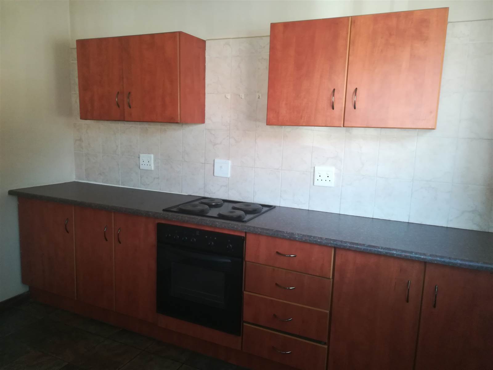 3 Bed Duplex in Waterval East photo number 6