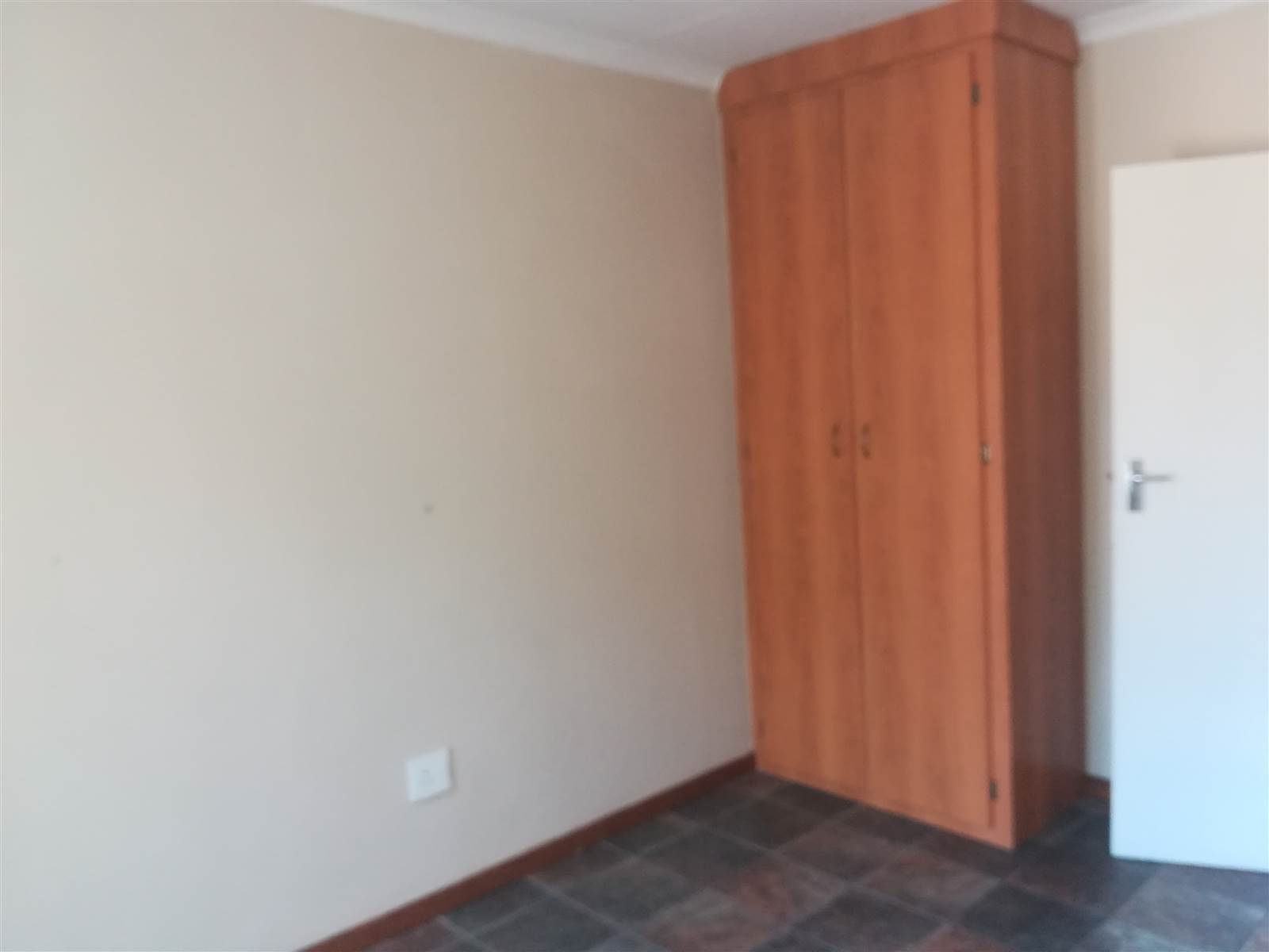 3 Bed Duplex in Waterval East photo number 15