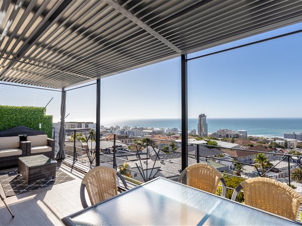 3 Bed Apartment in Green Point