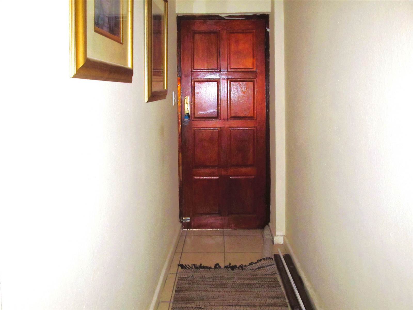 2 Bed House in Parow Valley photo number 9
