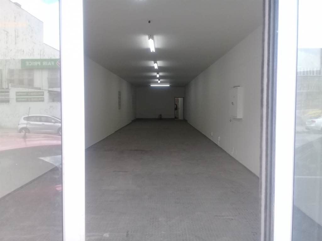 1000  m² Retail Space in Benoni CBD photo number 11