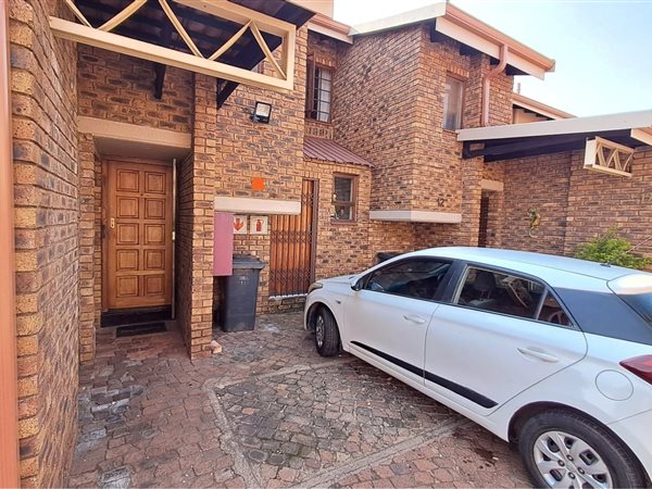 3 Bedroom Townhouse