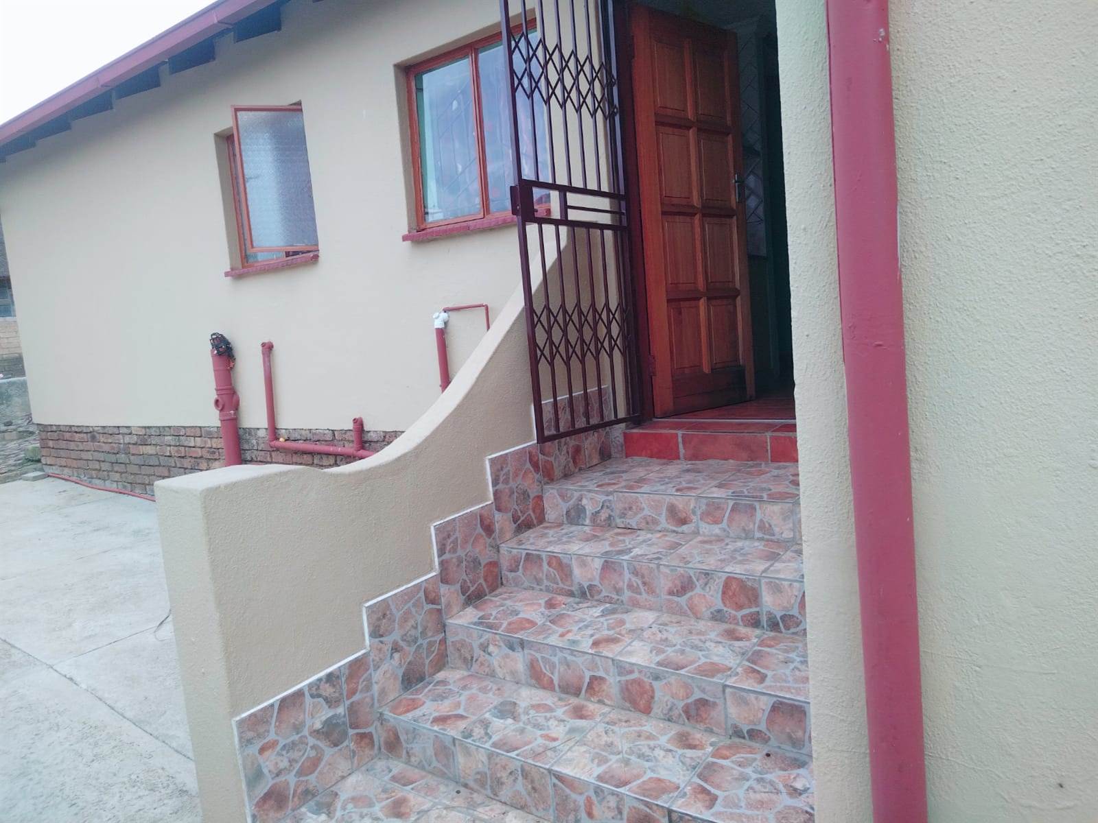 4 Bed House in Olievenhoutbosch photo number 21
