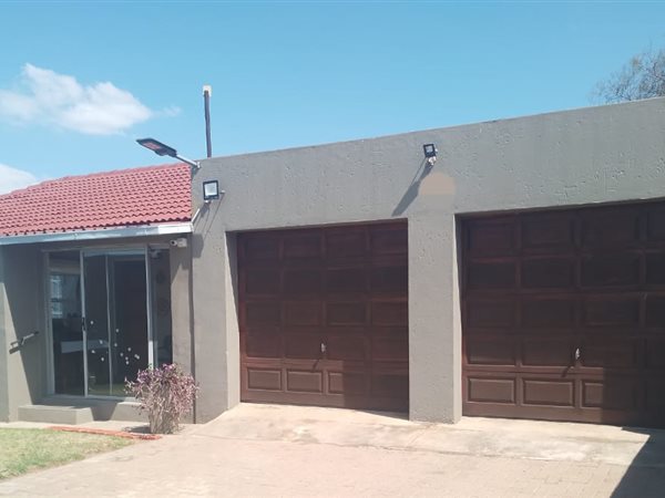 3 Bedroom House 3 Bedroom House