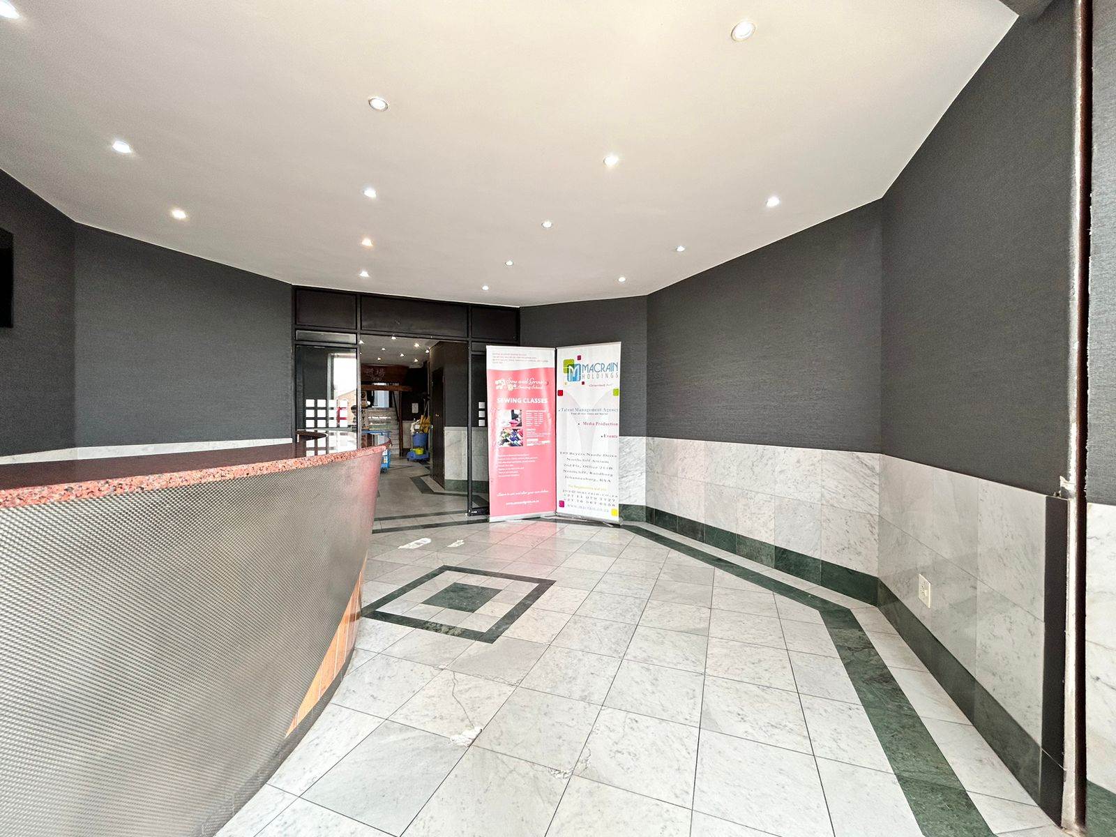 15  m² Commercial space in Northcliff photo number 3