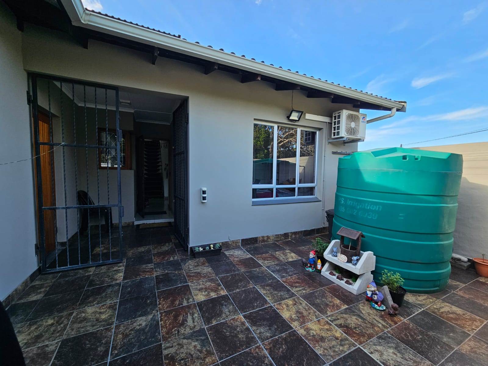 3 Bed House in Umtentweni photo number 30