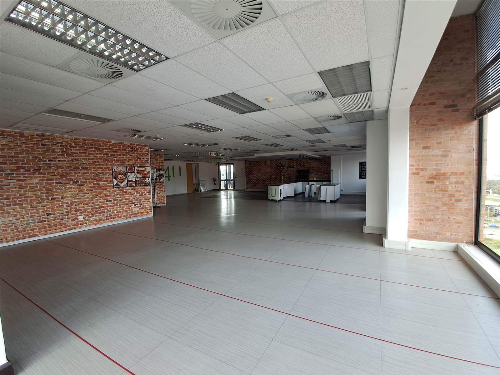 620  m² Commercial space in Constantia Kloof photo number 10