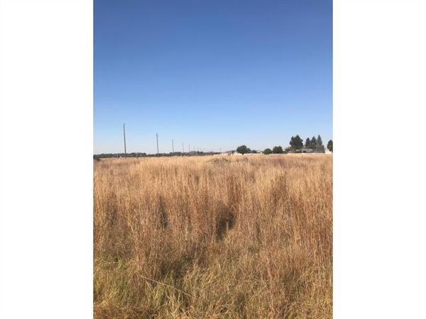 4923 m² Land available in Henley on Klip