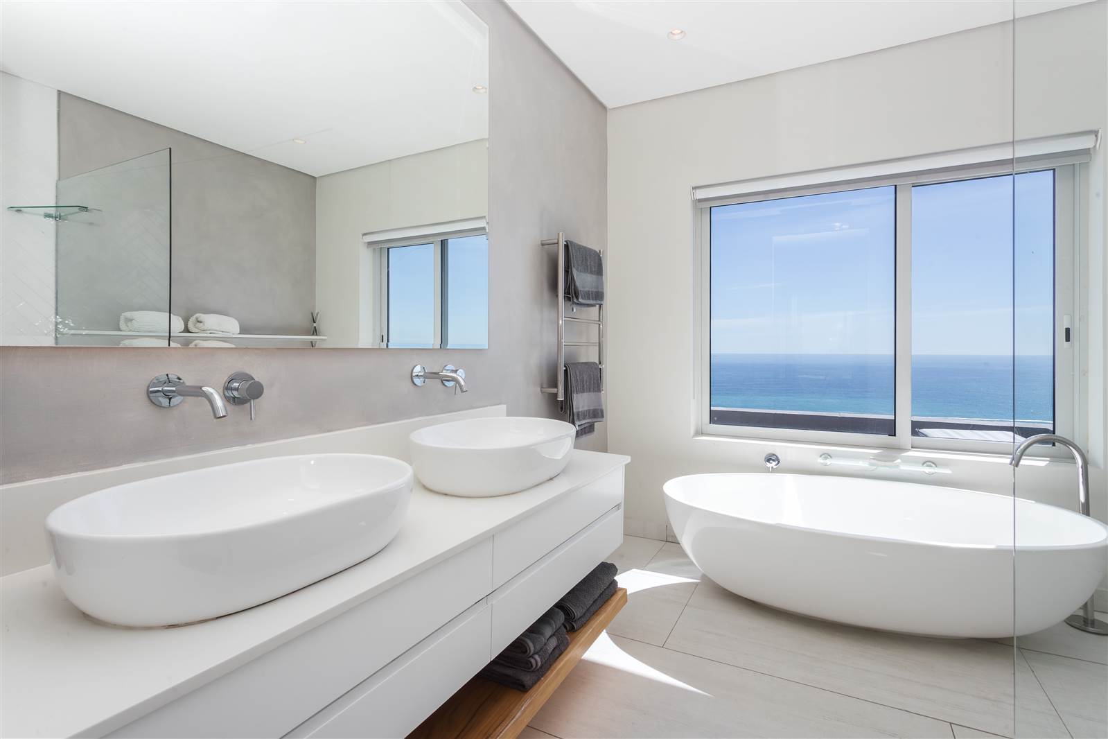 3 Bed Penthouse in Bantry Bay photo number 17