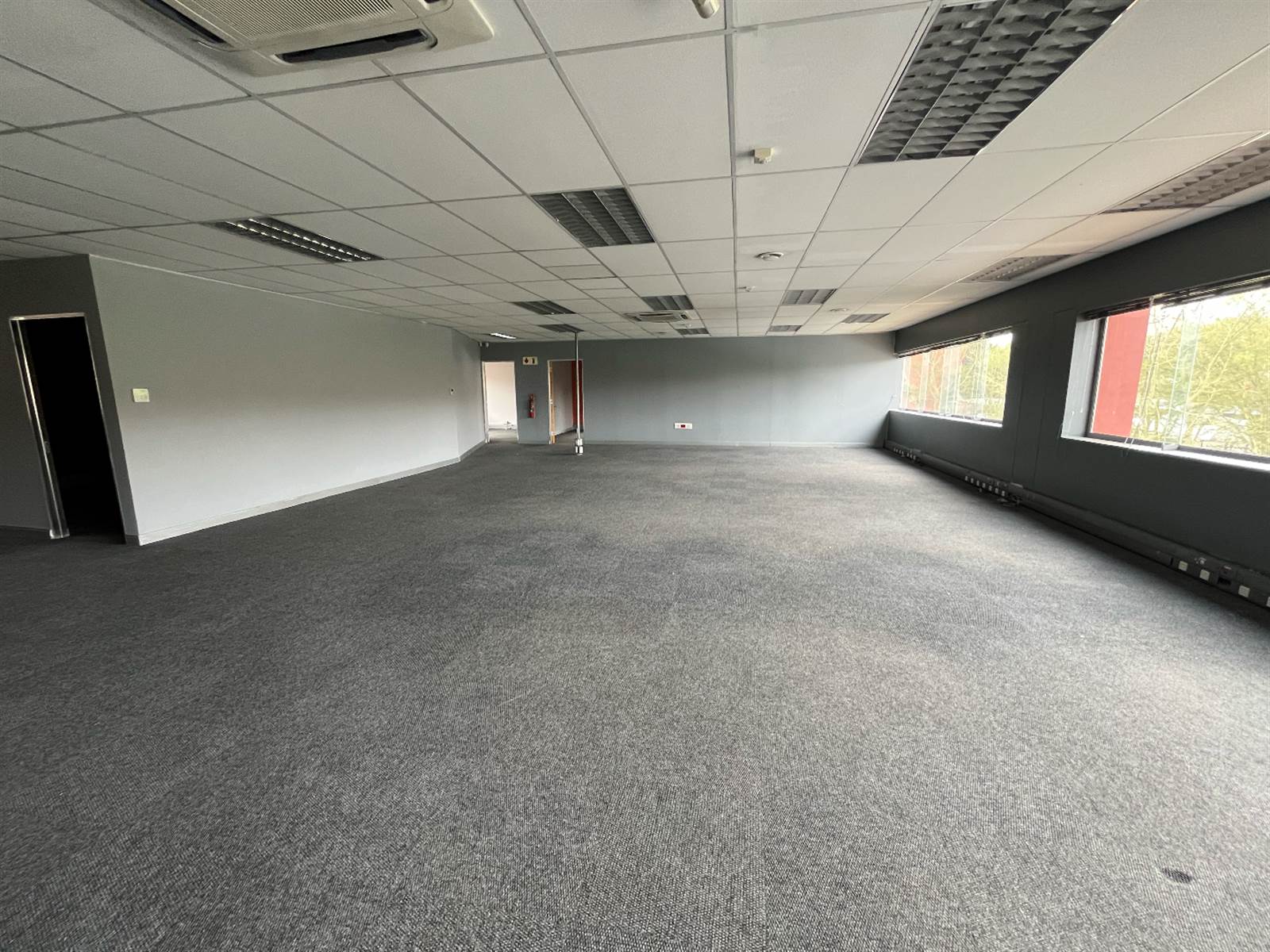344  m² Commercial space in Bedfordview photo number 10
