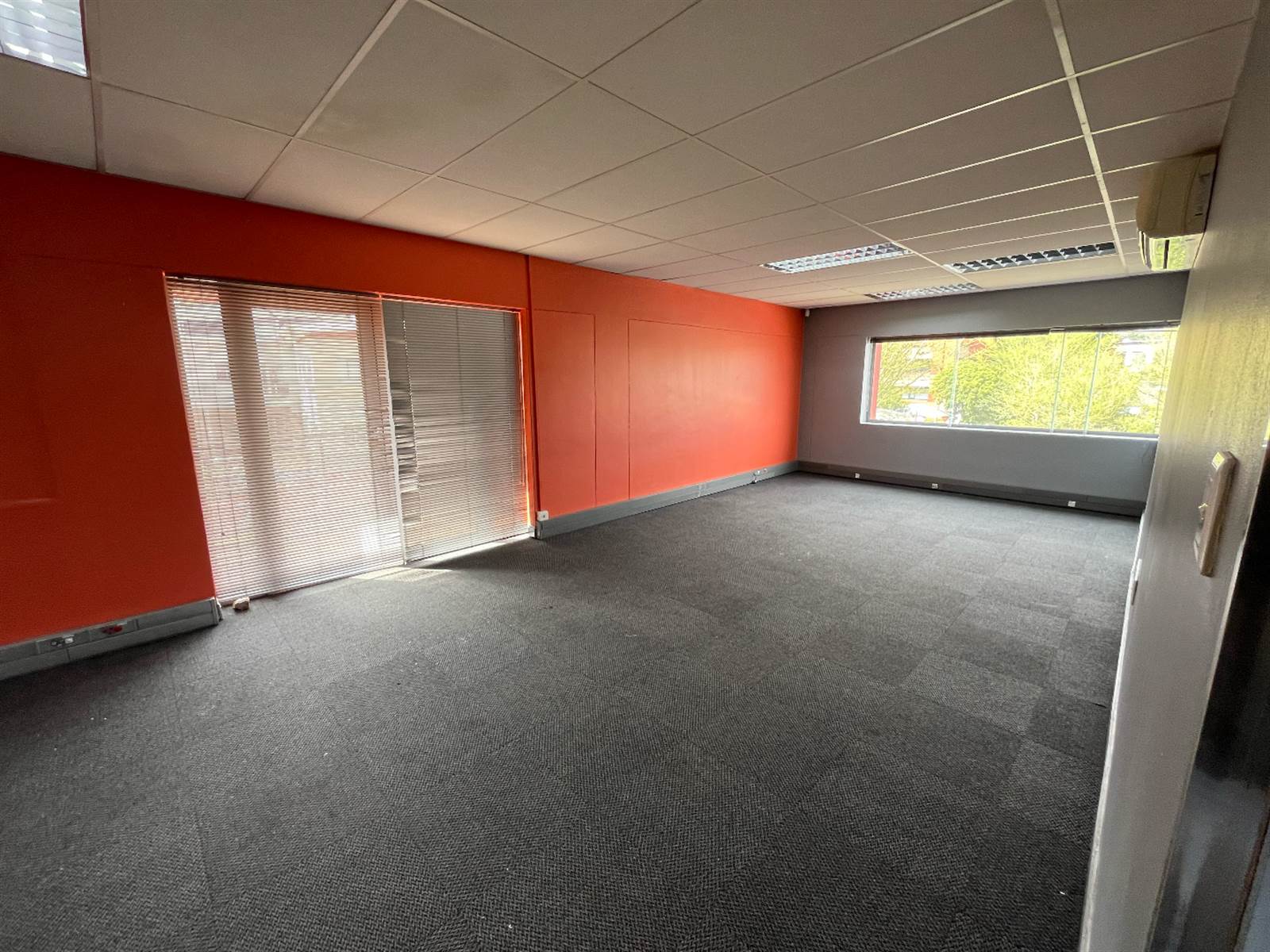 344  m² Commercial space in Bedfordview photo number 15