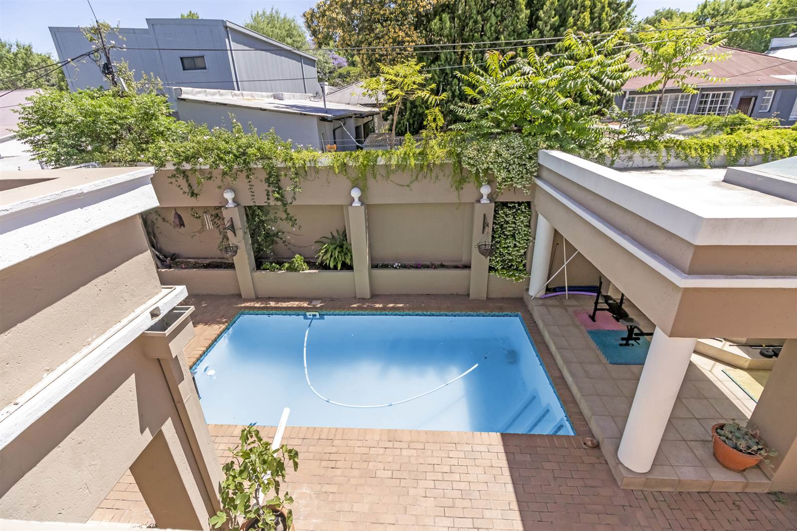4 Bed House in Parkhurst photo number 5