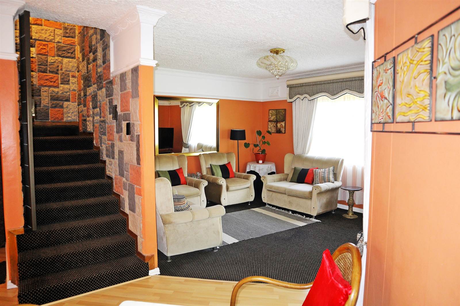 2 Bed Apartment in Malvern photo number 7
