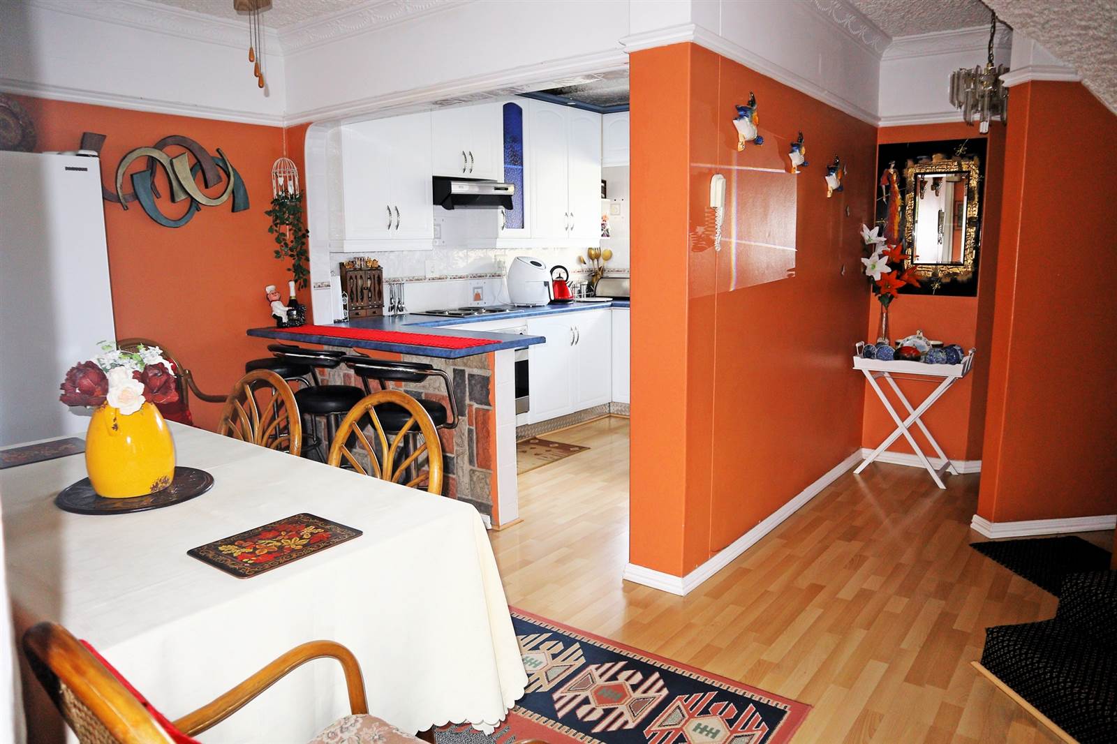 2 Bed Apartment in Malvern photo number 9