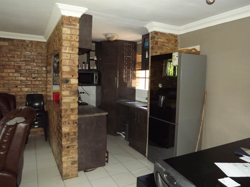 3 Bed Townhouse in Naturena photo number 5