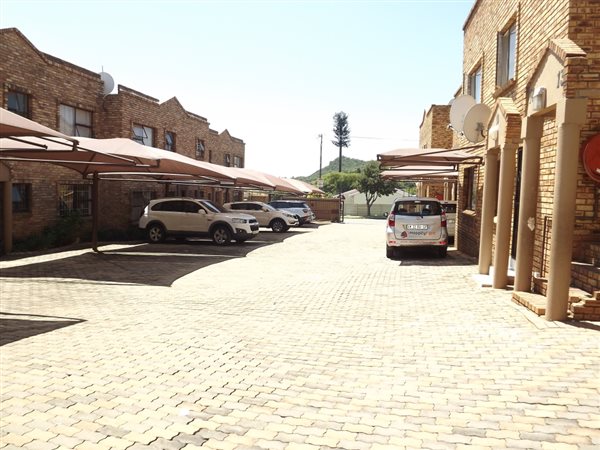 3 Bed Townhouse in Naturena