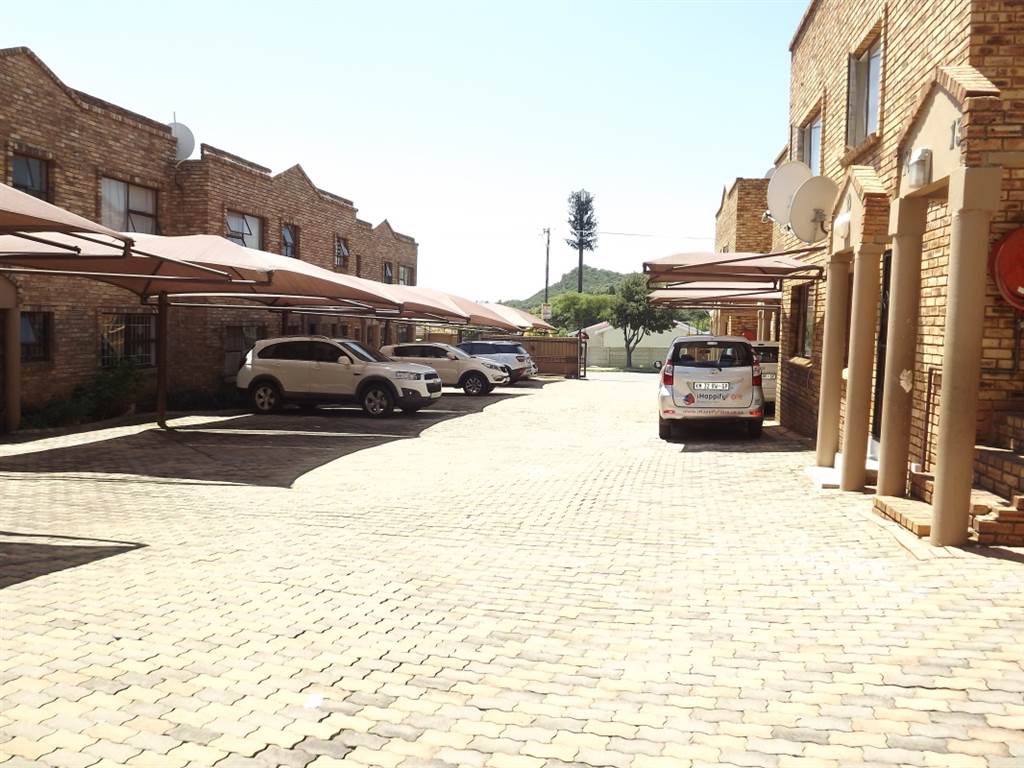 3 Bed Townhouse in Naturena photo number 1