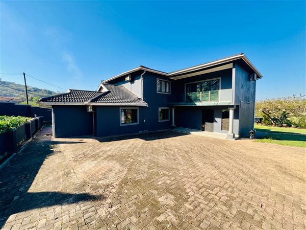 5 Bedroom House 5 Bedroom House