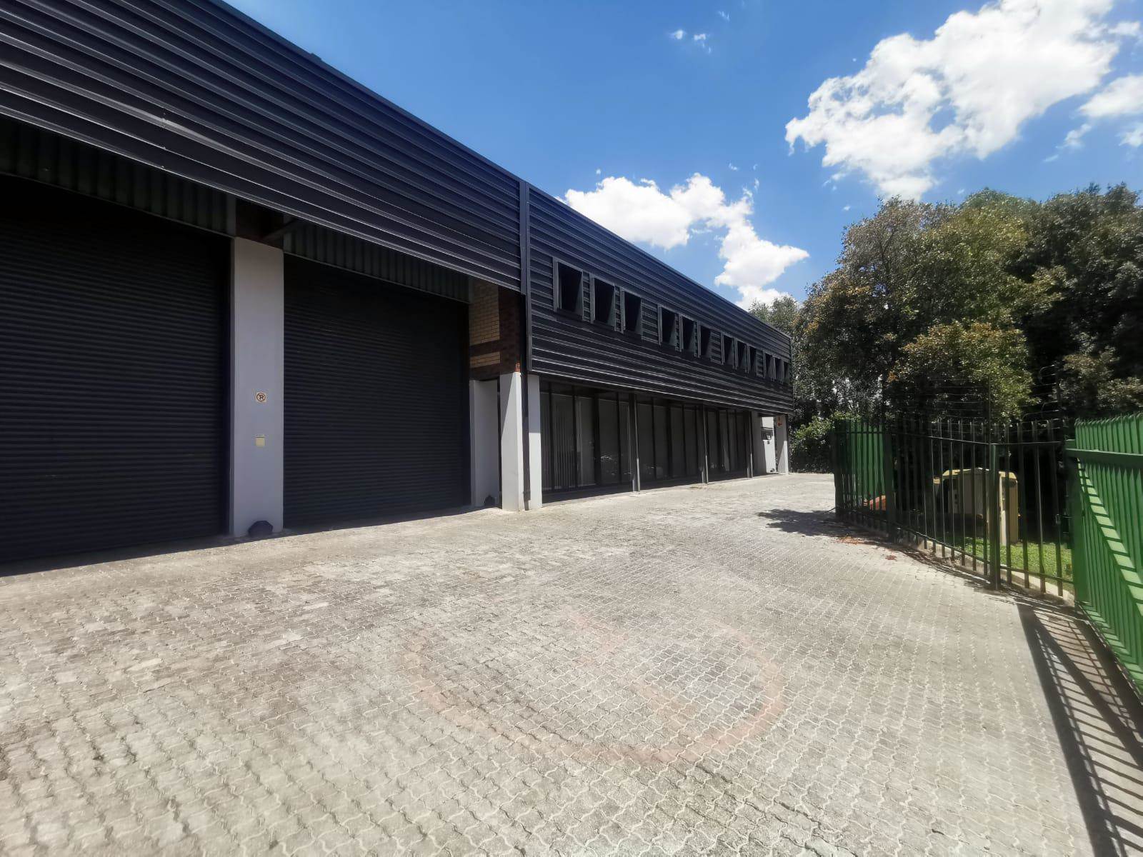 2000  m² Industrial space in Linbro Park photo number 1