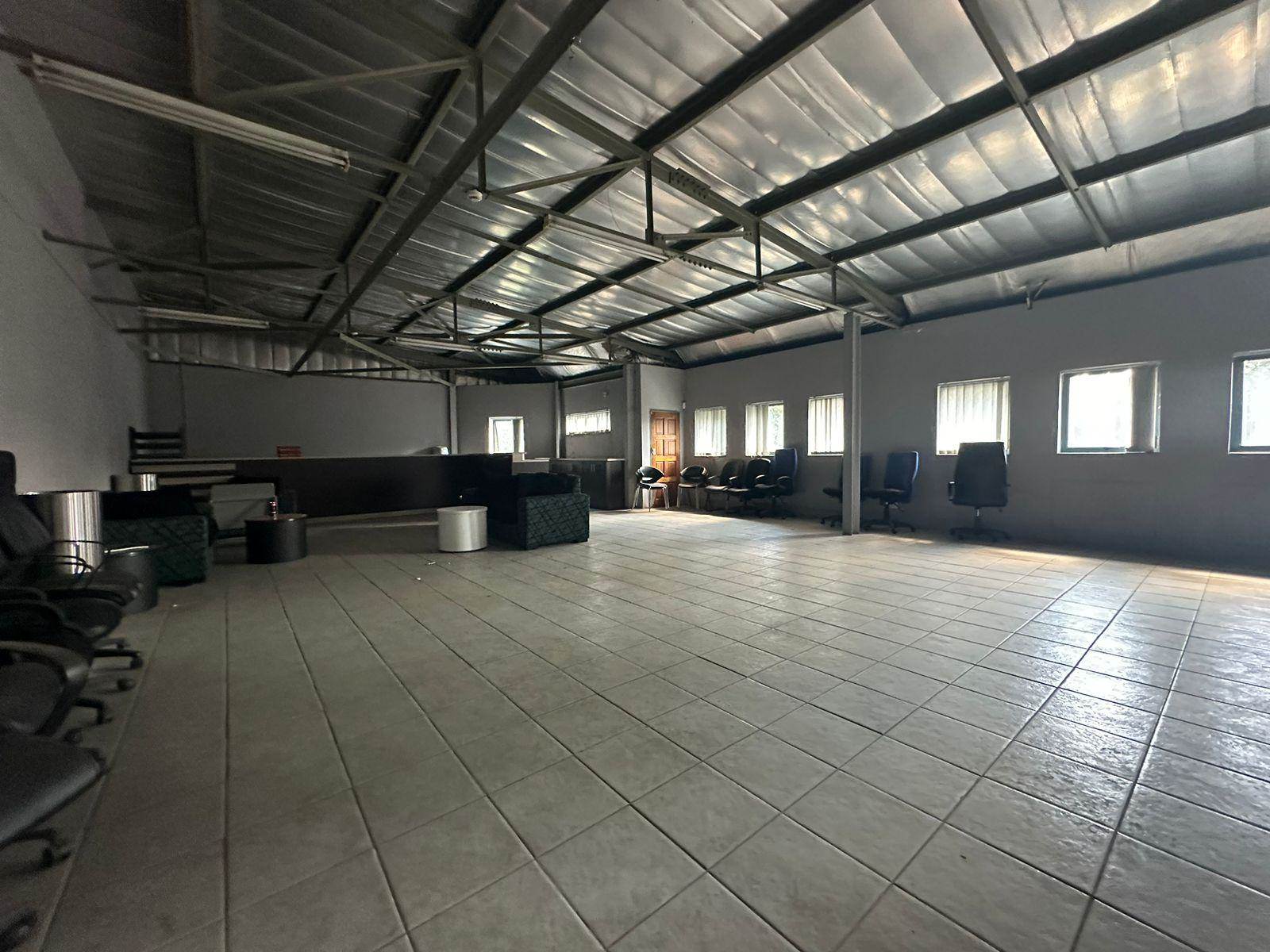 2000  m² Industrial space in Linbro Park photo number 15