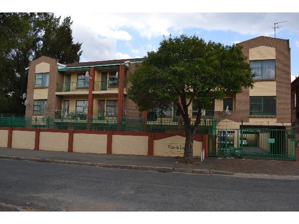 2 Bed Apartment in Germiston South photo number 1
