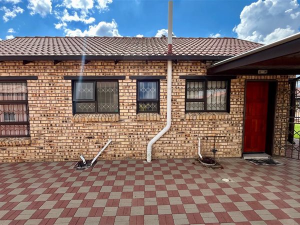 3 Bedroom House 3 Bedroom House