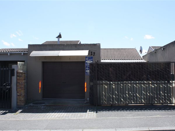 2 Bedroom House 2 Bedroom House