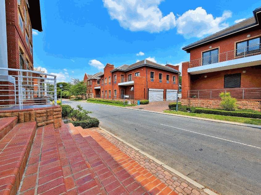141  m² Office Space in Fourways photo number 2