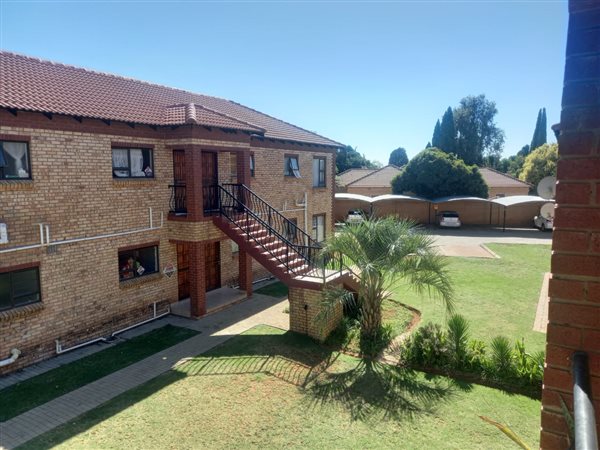 2 Bed Apartment in Flamwood