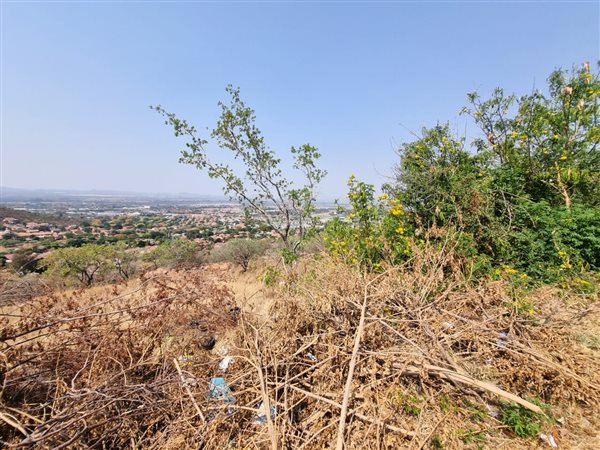 914 m² Land