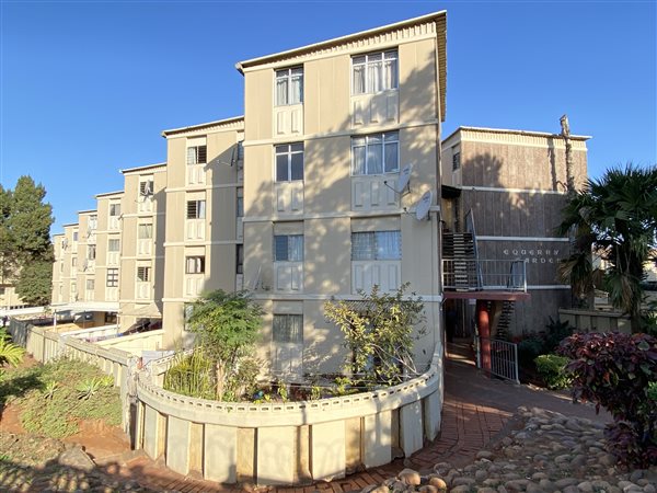 4 Bedroom Duplex 4 Bedroom Duplex