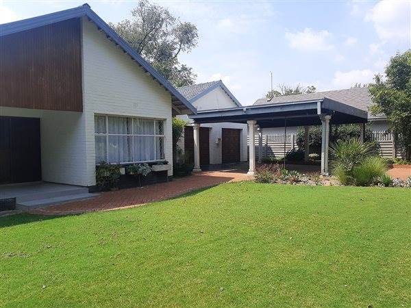 4 Bed House in Kroonstad photo number 16