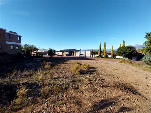 1 114 m² Land 1 114 m² Land