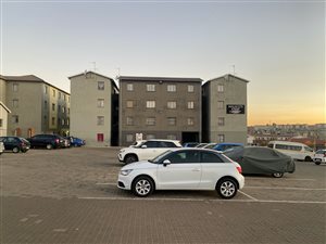 2 Bed Apartment in Fleurhof